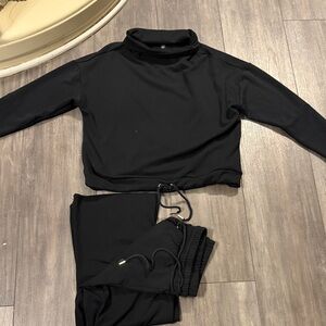 Scoop Black scoop neck  Lounge Set